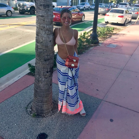 Meet your Posher, Rachel - Picture 5 of 6